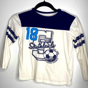 Long sleeve t-shirt, boys. 5-6 T. Used, great condition